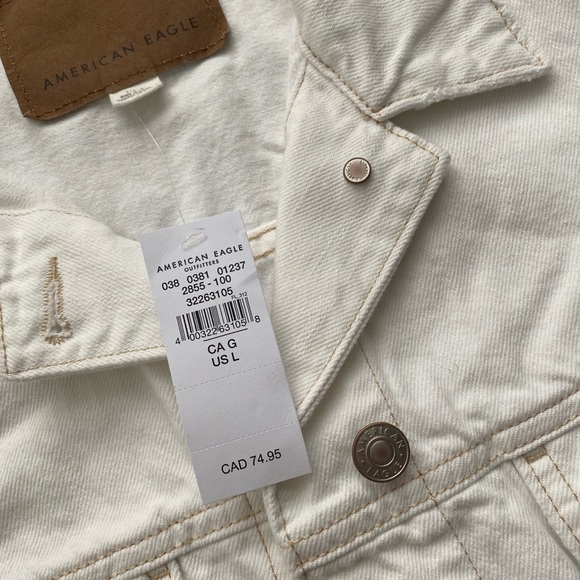 White denim jacket - Picture 2 of 3